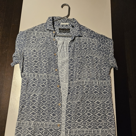 Vintage style men's shirt, abrstract european print, size Large - Picture 1 of 3